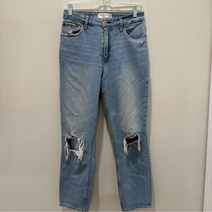 Abercrombie & Fitch The Mom High Rise Blue Holes High Rise Casual Comfy Size 27